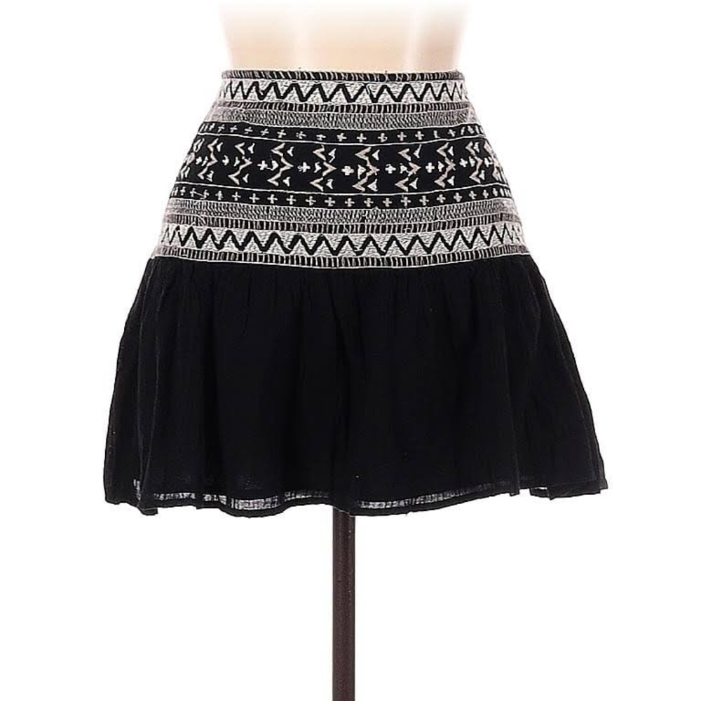Zara High Elastic Waist Black Embroidered Ruffle Mini Skirt